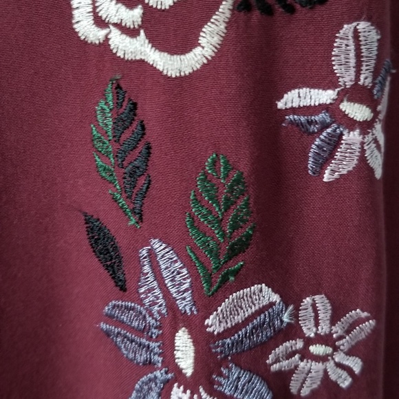 Women's Short Sleeve Loose Casual Tunic - Picture 5 of 6